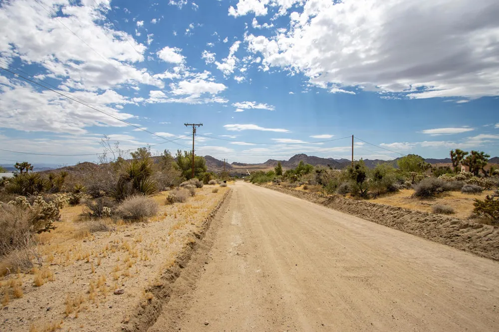 207 Onaga Trail Joshua Tree, CA 92252