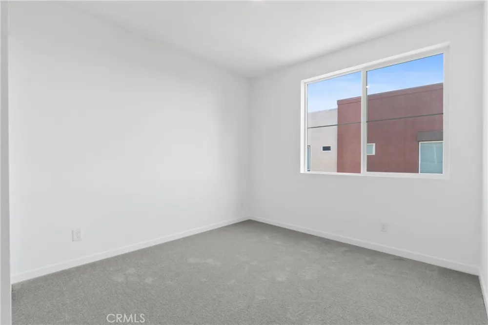 960 Tangent Privado #305 Ontario, CA 91764