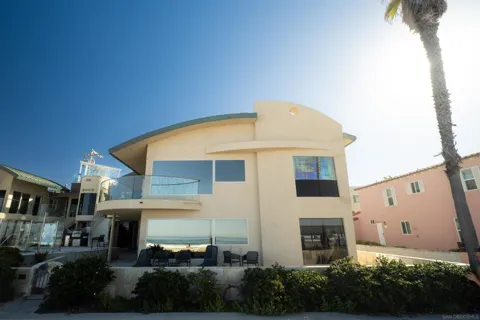3443 Ocean Front Walk #K