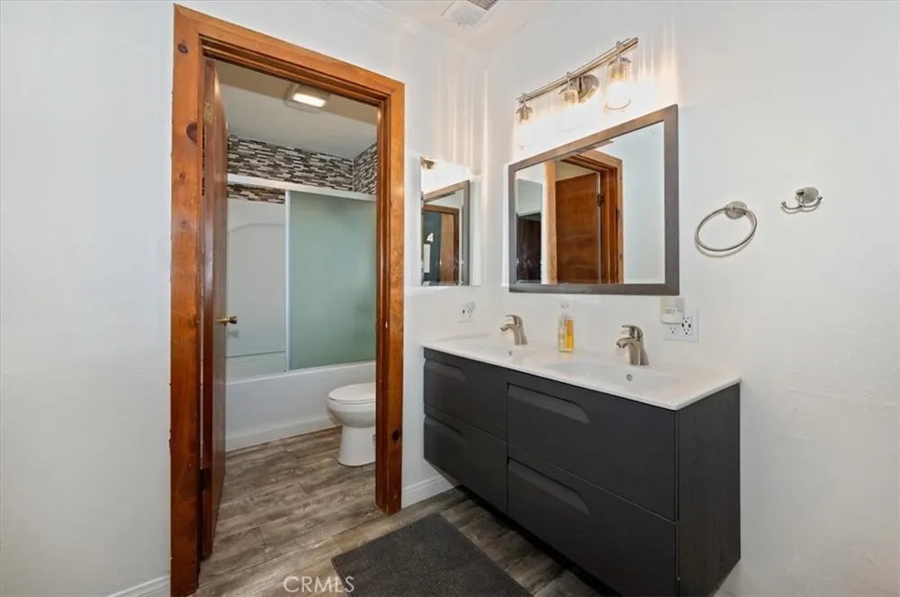 30228 Elfin Court Running Springs, CA 92382