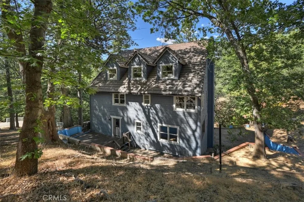 30228 Elfin Court Running Springs, CA 92382