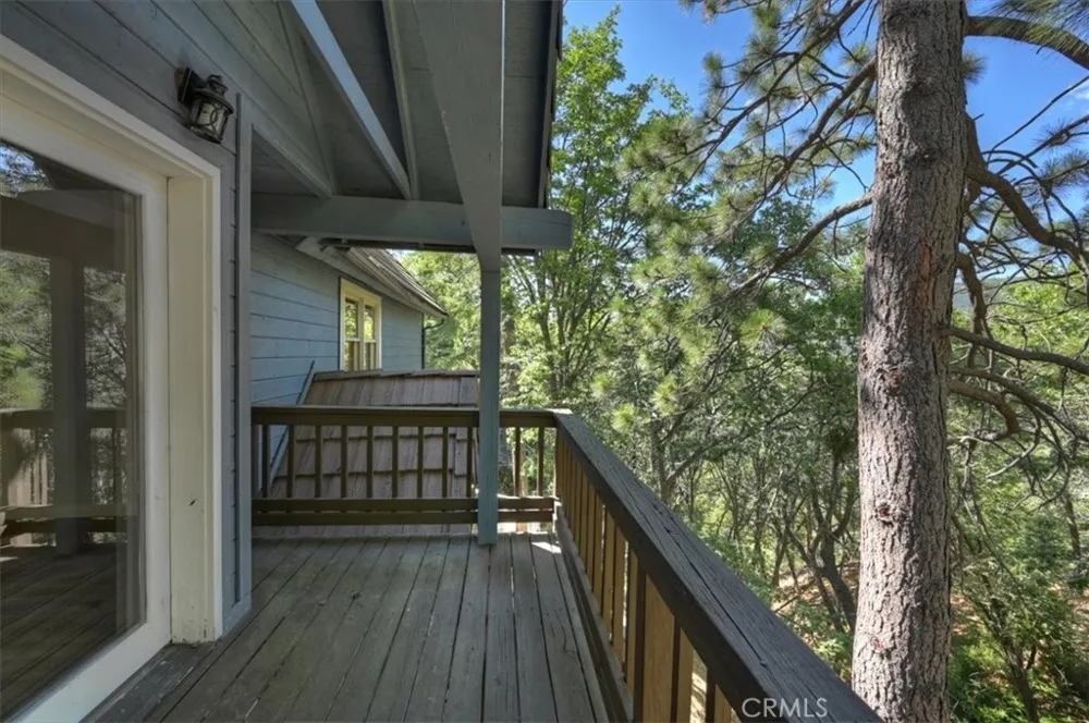 30228 Elfin Court Running Springs, CA 92382