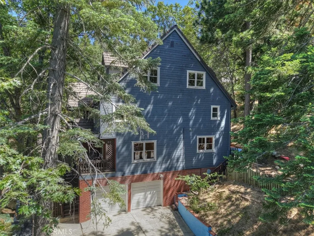 30228 Elfin Court Running Springs, CA 92382