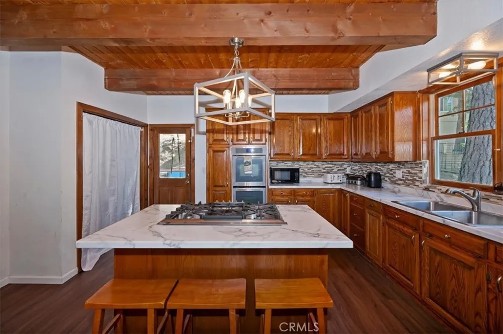 30228 Elfin Court Running Springs, CA 92382