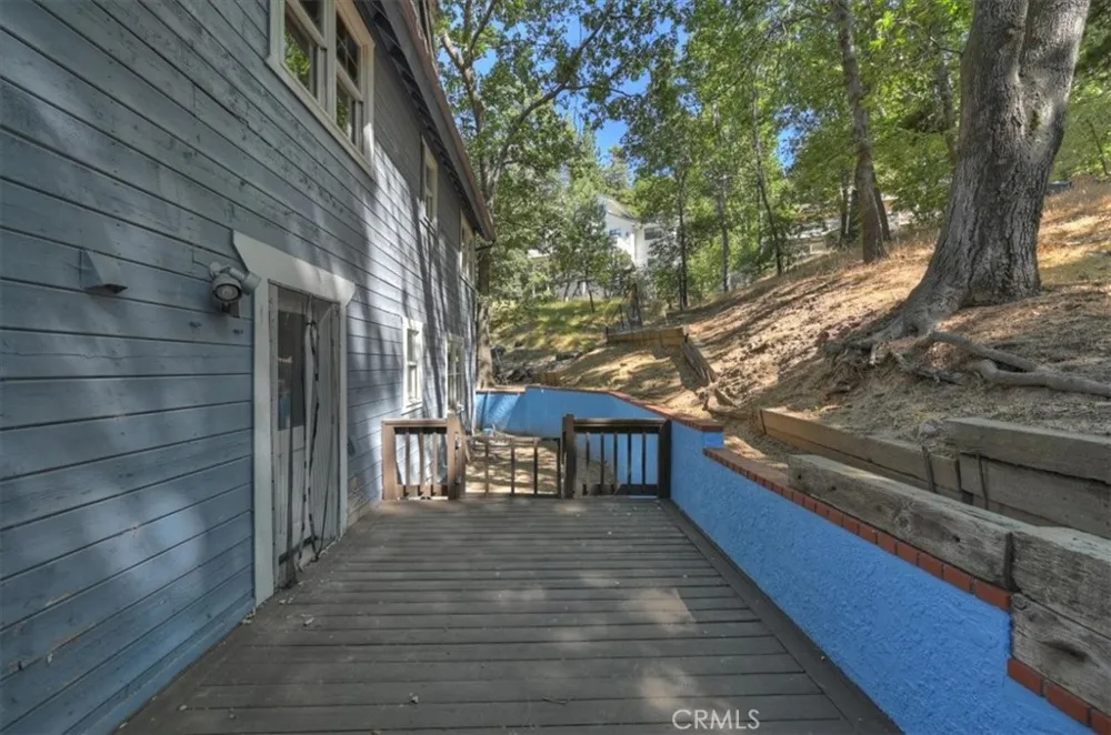 30228 Elfin Court Running Springs, CA 92382