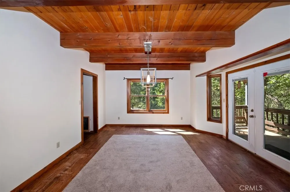30228 Elfin Court Running Springs, CA 92382