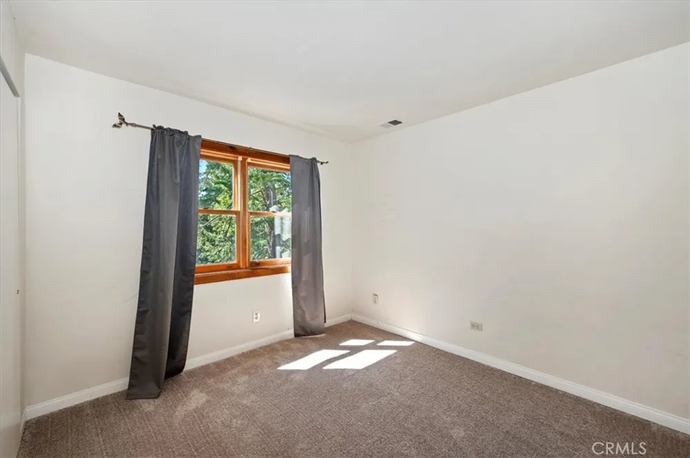 30228 Elfin Court Running Springs, CA 92382