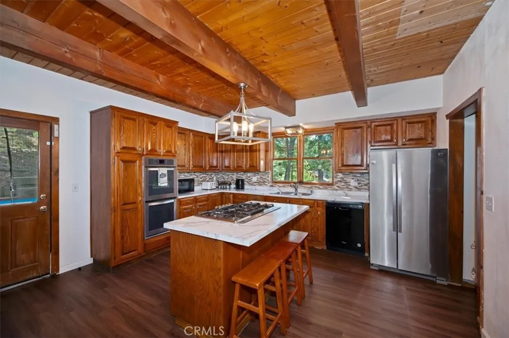 30228 Elfin Court Running Springs, CA 92382