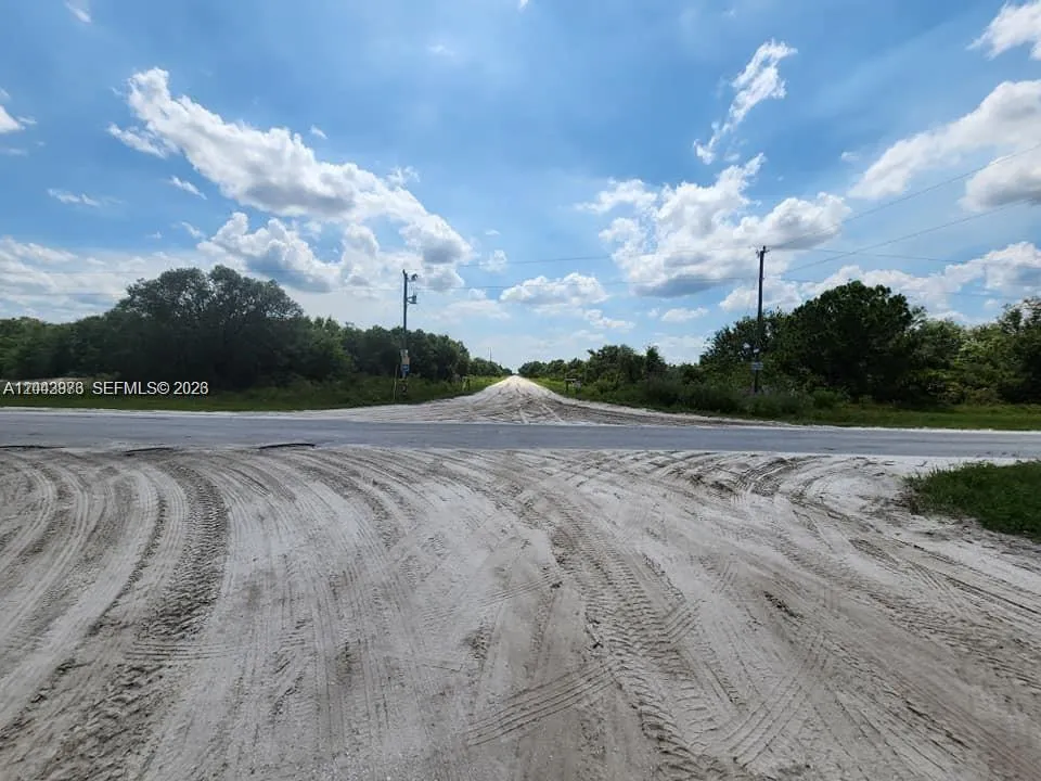 18611 NW 304 st Okeechobee, FL 34972