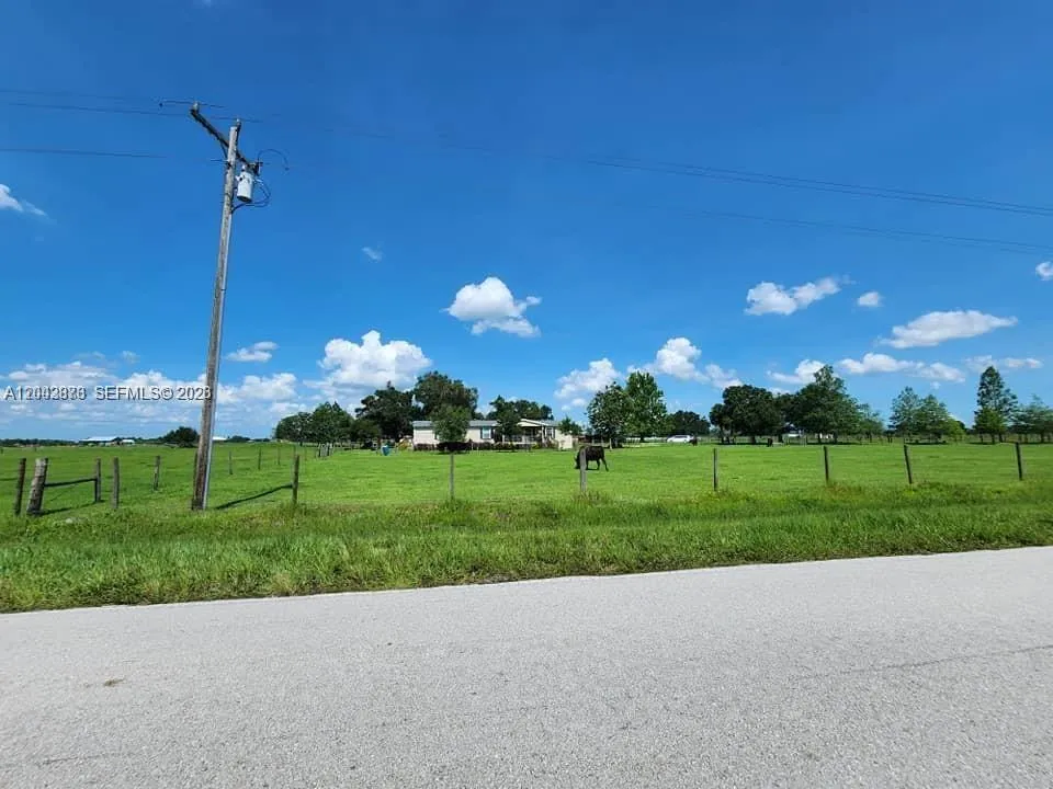 18611 NW 304 st Okeechobee, FL 34972