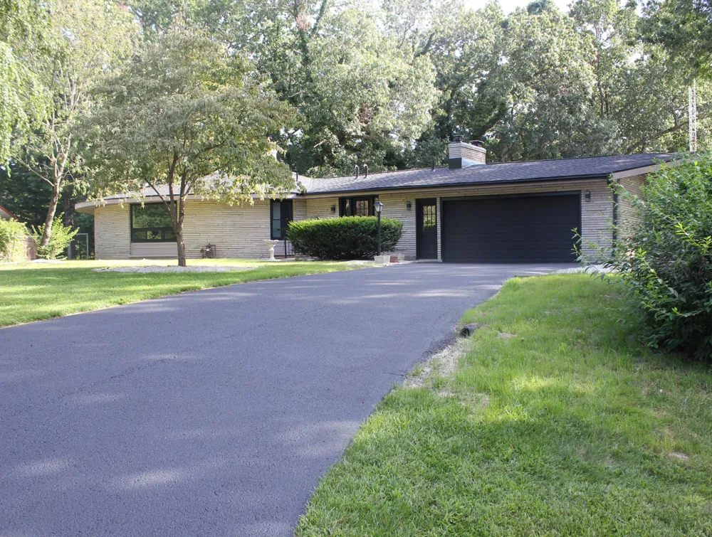 2631 Hillview Lane St. Joseph, MI 49085