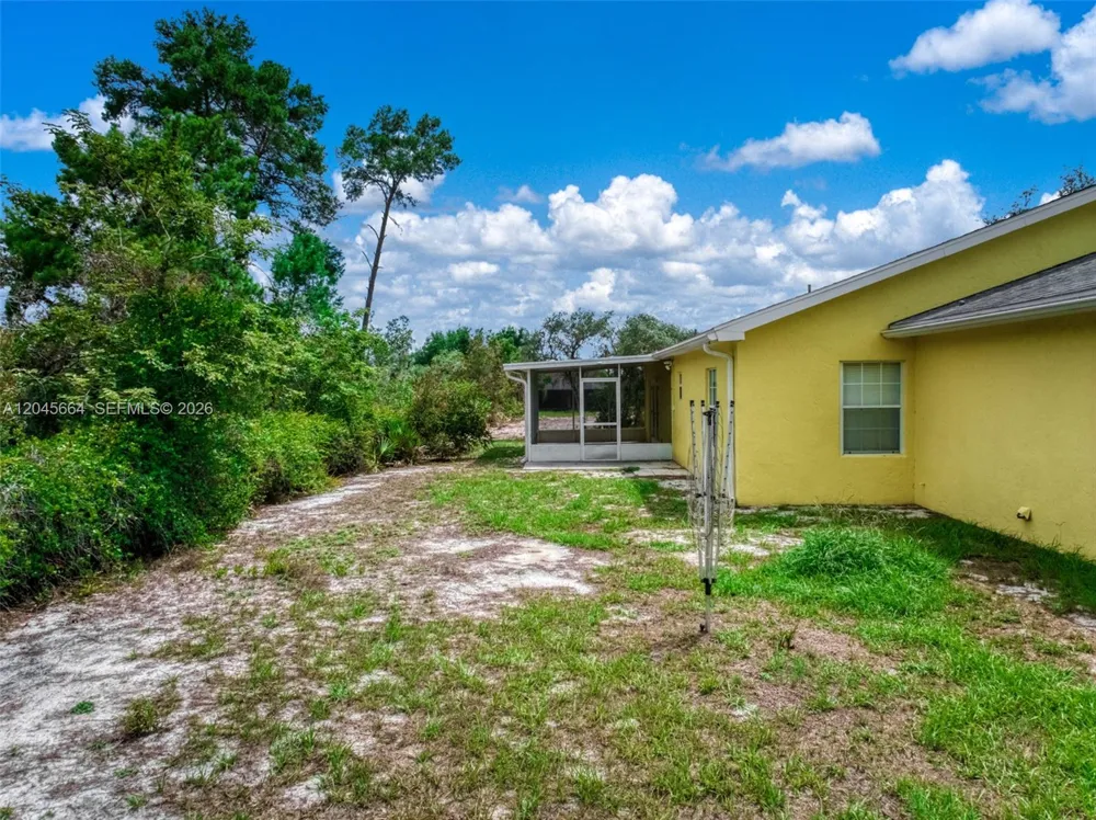 3077 W Scoralick Road Avon Park, FL 33825