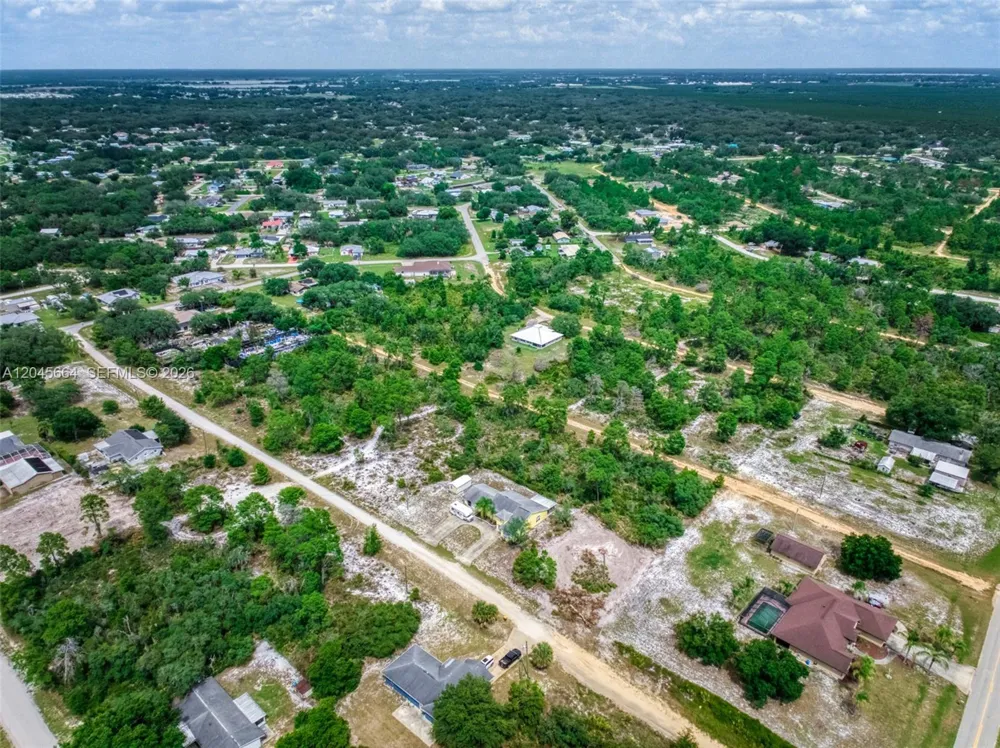 3077 W Scoralick Road Avon Park, FL 33825