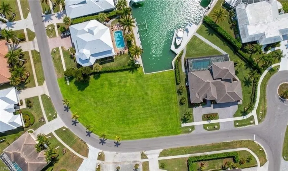 711 Fairlawn Court Marco Island, FL 34145