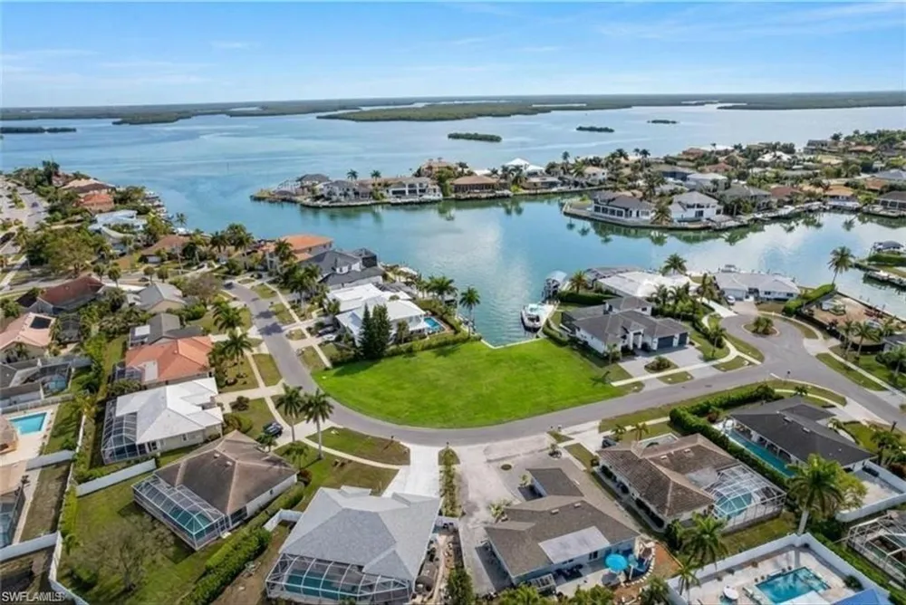 711 Fairlawn Court Marco Island, FL 34145