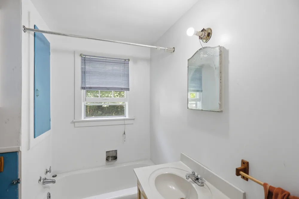 120 Bradley Ln Cottontown, TN 37048