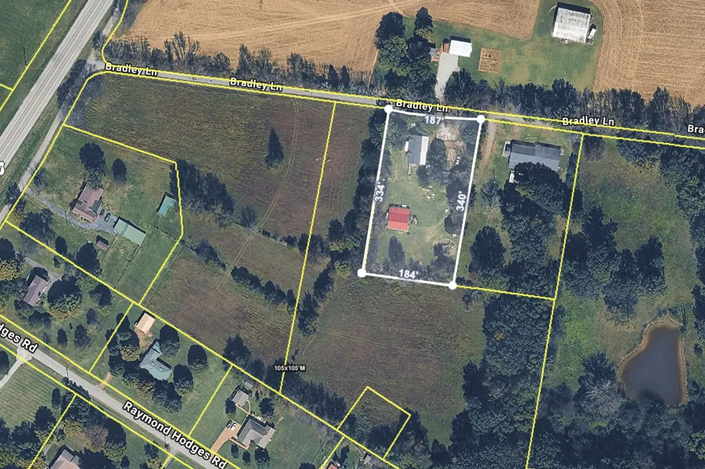120 Bradley Ln Cottontown, TN 37048