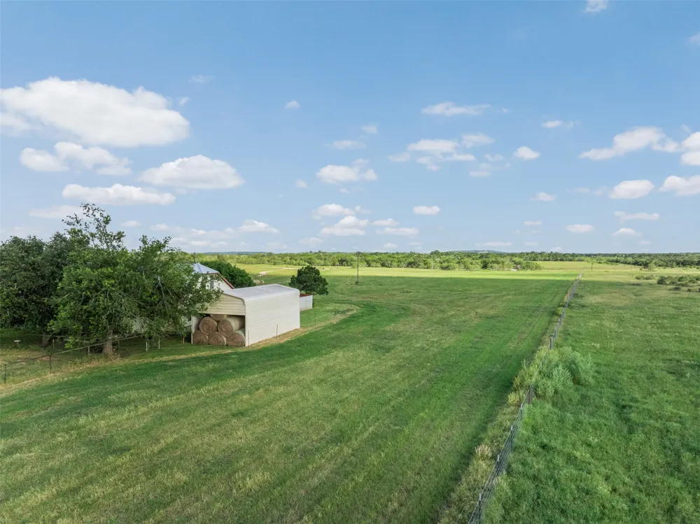 1546 County Road 203 Paige, TX 78659