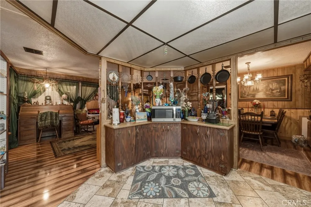 7035 Floyd Way Nice, CA 95464
