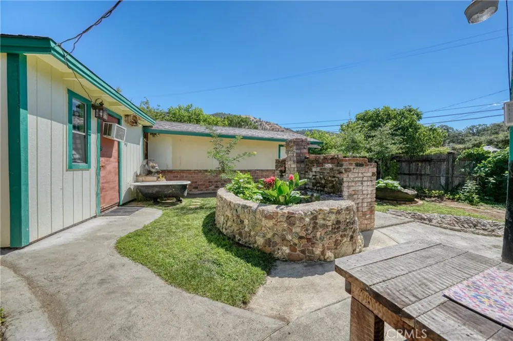 7035 Floyd Way Nice, CA 95464