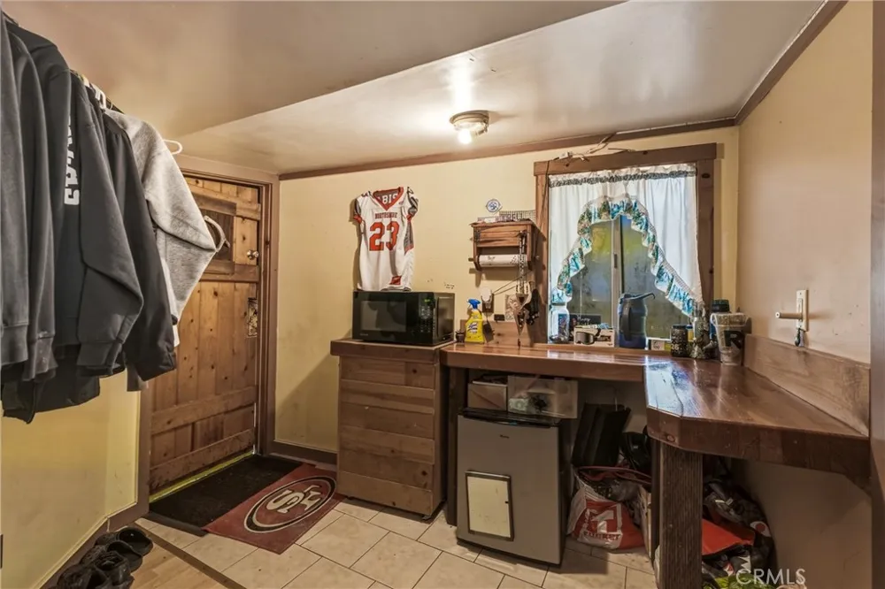 7035 Floyd Way Nice, CA 95464