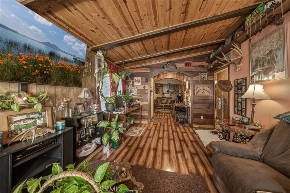 7035 Floyd Way Nice, CA 95464