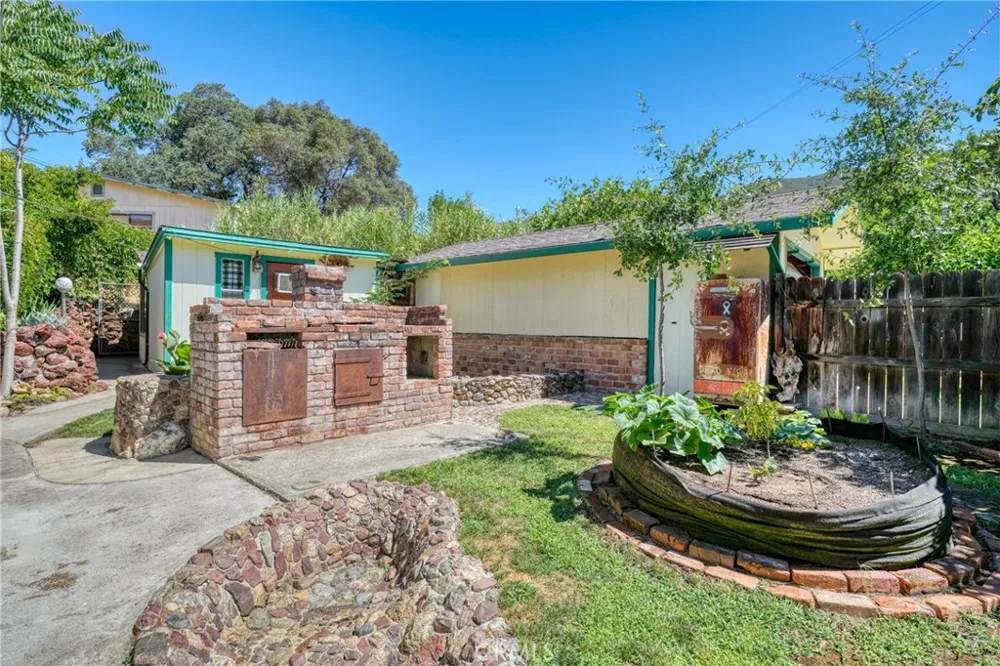 7035 Floyd Way Nice, CA 95464