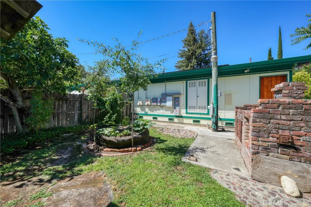 7035 Floyd Way Nice, CA 95464
