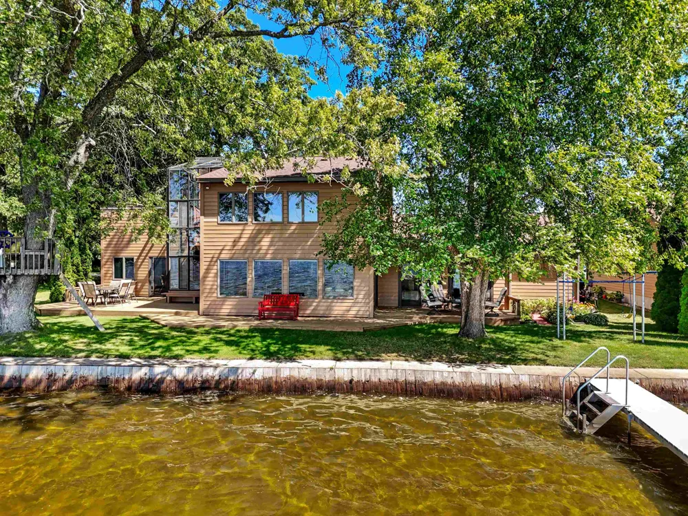 311 E Lake Mitchell Drive Cherry Grove Township, MI 49601