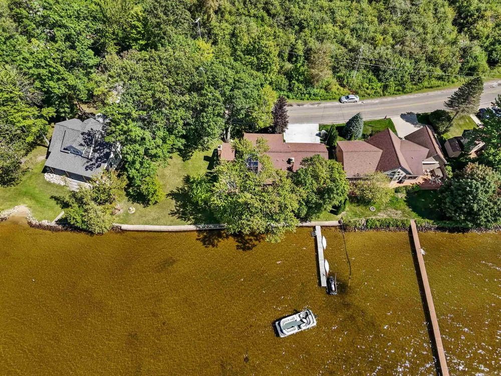 311 E Lake Mitchell Drive Cherry Grove Township, MI 49601