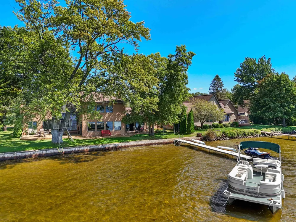 311 E Lake Mitchell Drive Cherry Grove Township, MI 49601