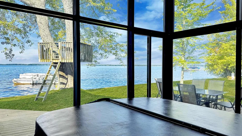 311 E Lake Mitchell Drive Cherry Grove Township, MI 49601