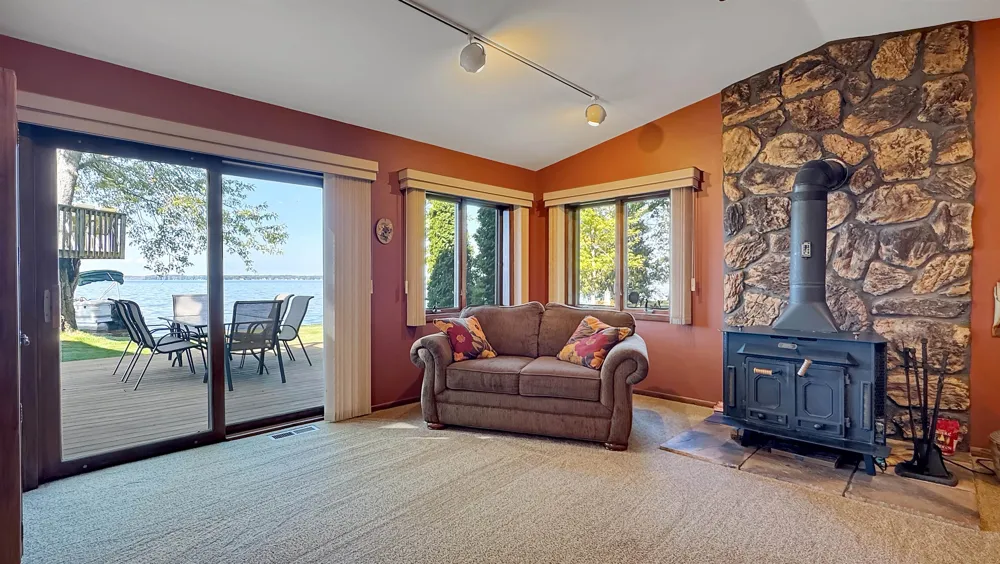 311 E Lake Mitchell Drive Cherry Grove Township, MI 49601