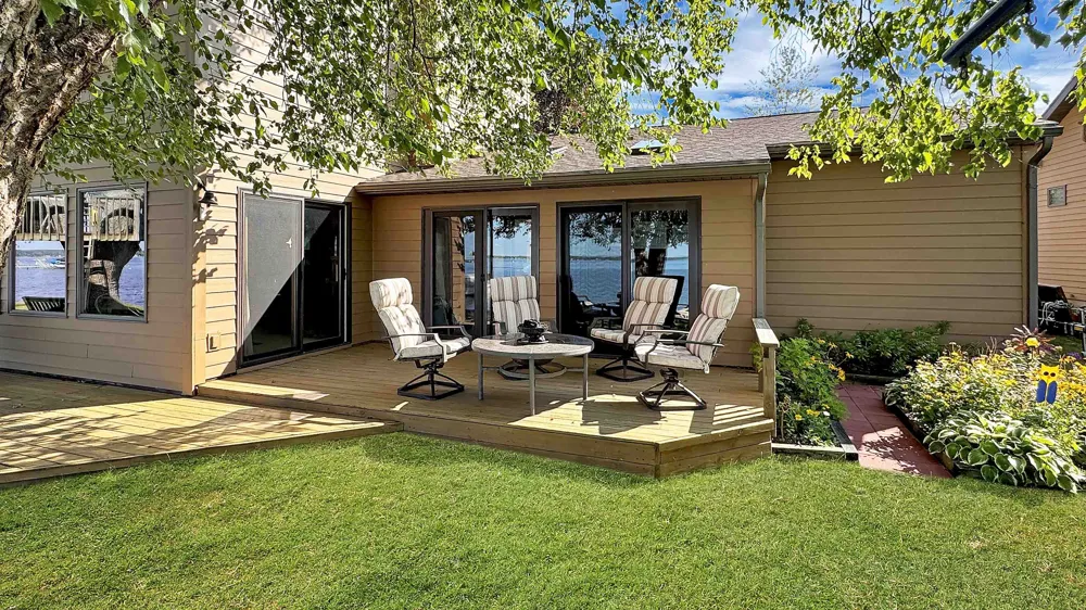 311 E Lake Mitchell Drive Cherry Grove Township, MI 49601