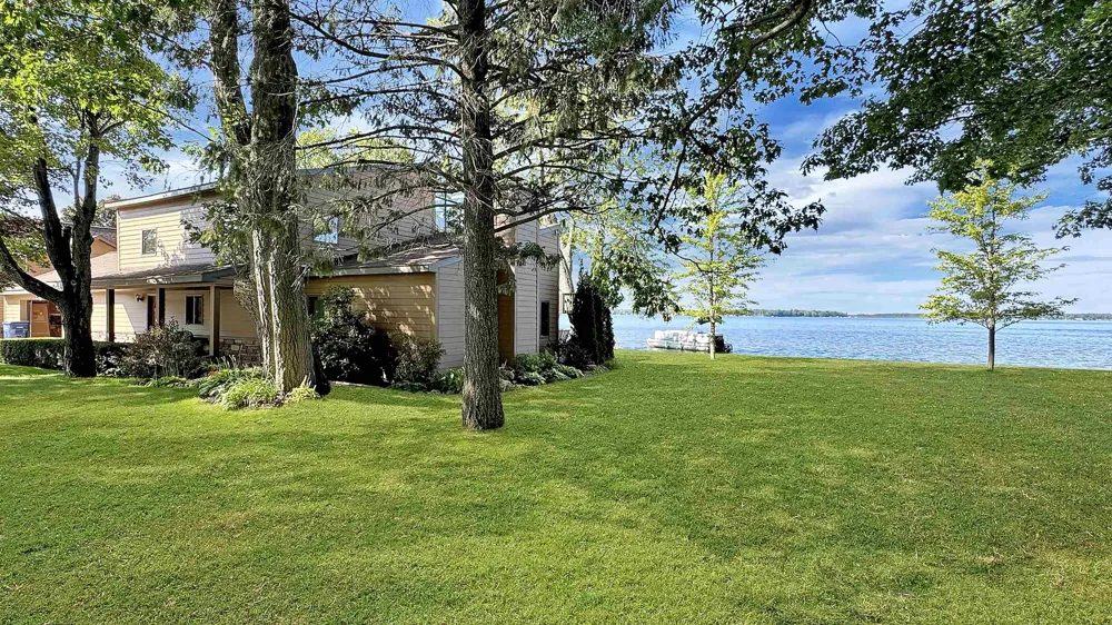 311 E Lake Mitchell Drive Cherry Grove Township, MI 49601