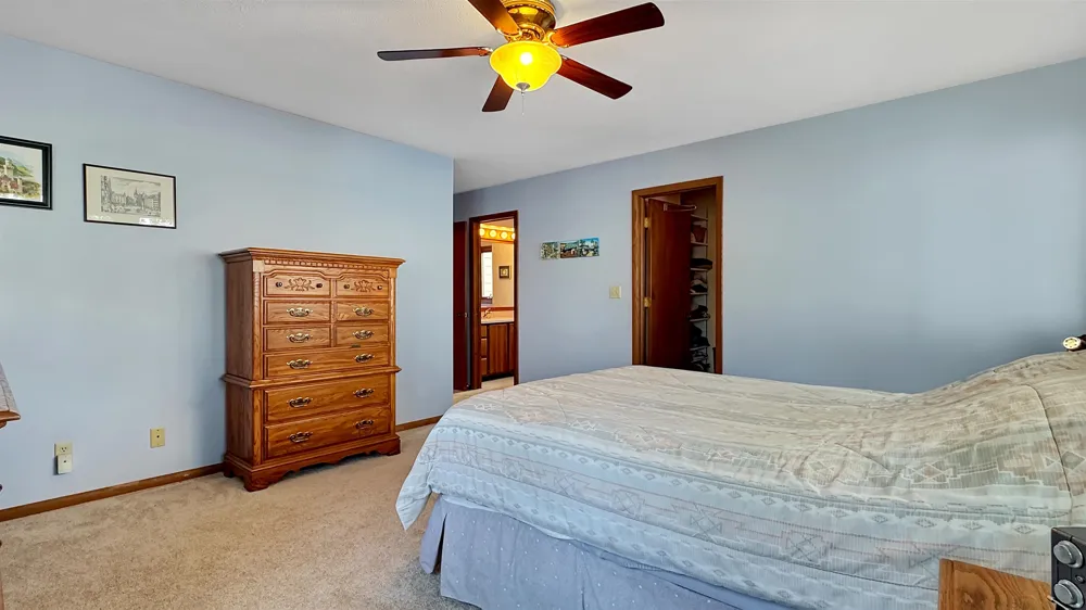 311 E Lake Mitchell Drive Cherry Grove Township, MI 49601