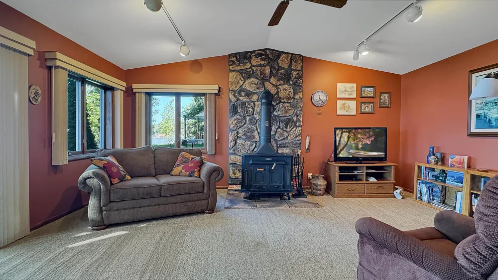 311 E Lake Mitchell Drive Cherry Grove Township, MI 49601