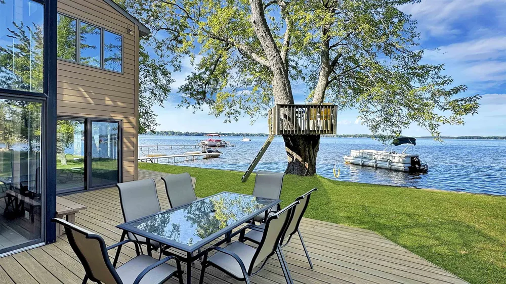 311 E Lake Mitchell Drive Cherry Grove Township, MI 49601