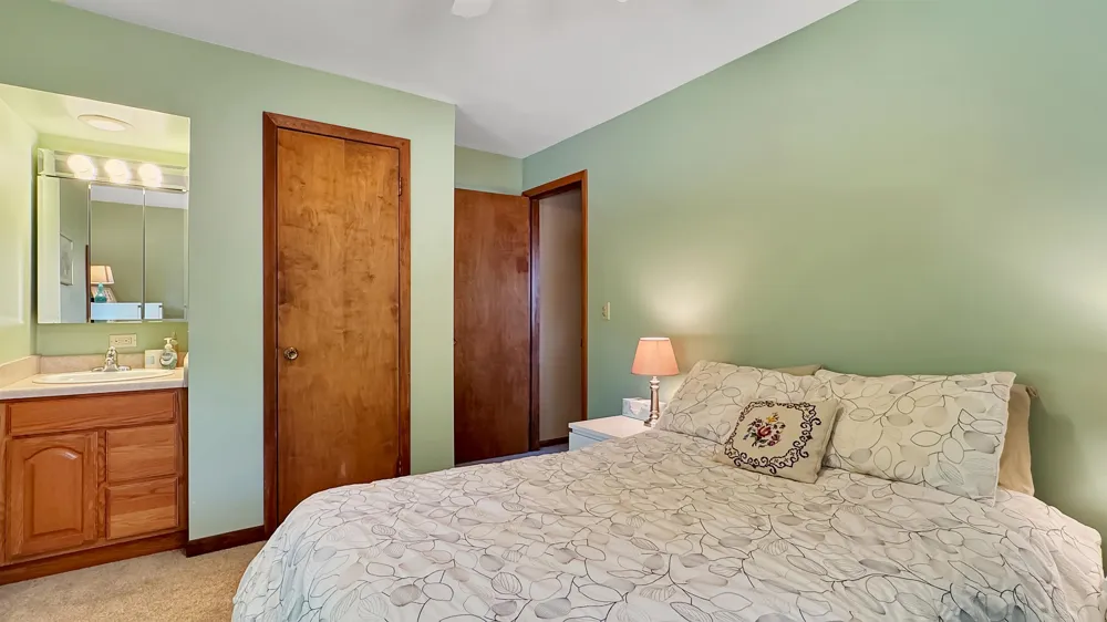 311 E Lake Mitchell Drive Cherry Grove Township, MI 49601