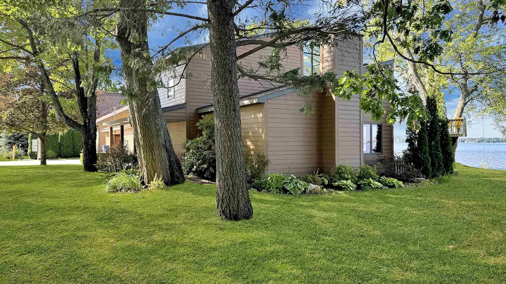 311 E Lake Mitchell Drive Cherry Grove Township, MI 49601