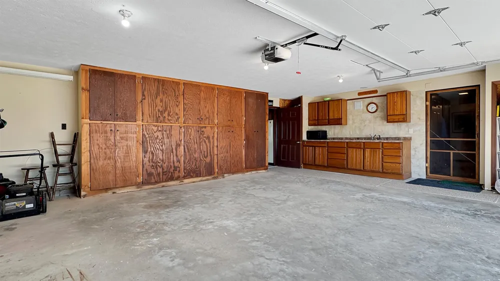 311 E Lake Mitchell Drive Cherry Grove Township, MI 49601
