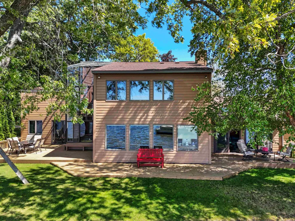 311 E Lake Mitchell Drive Cherry Grove Township, MI 49601