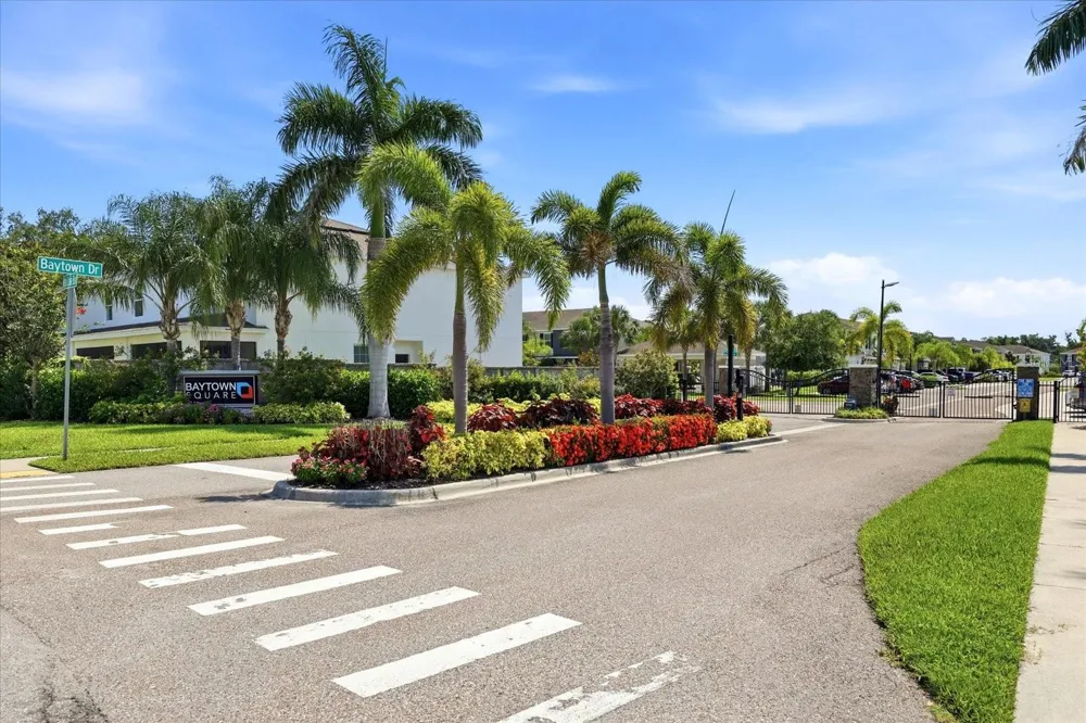 6453 BAYTOWN DRIVE Sarasota, FL 34240