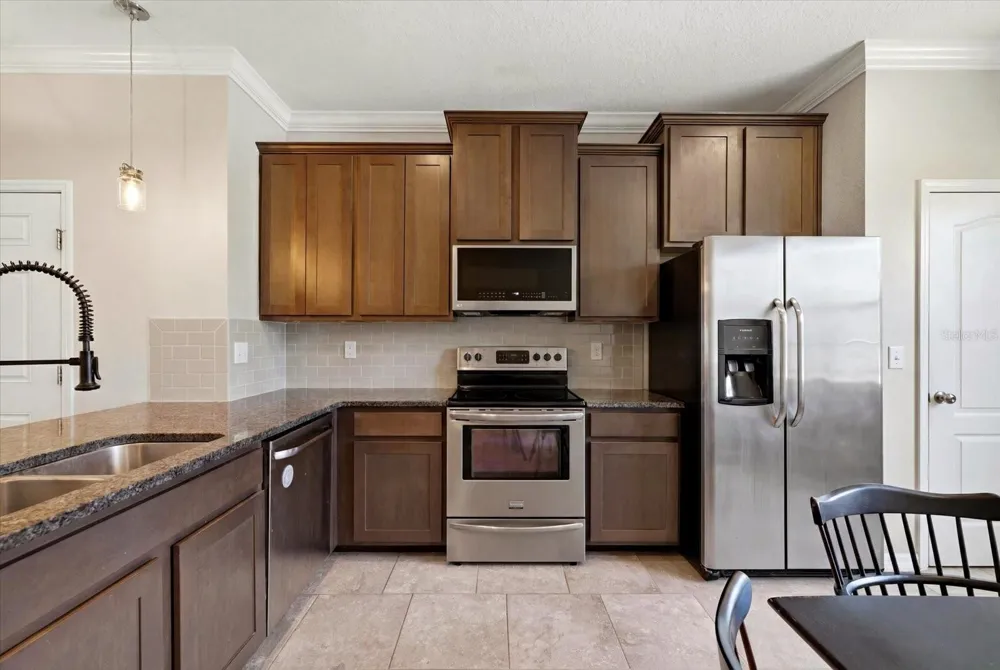 6453 BAYTOWN DRIVE Sarasota, FL 34240