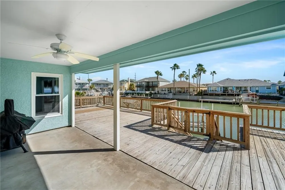 127 Sea Mist Drive Aransas Pass, TX 78336