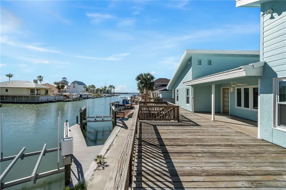127 Sea Mist Drive Aransas Pass, TX 78336