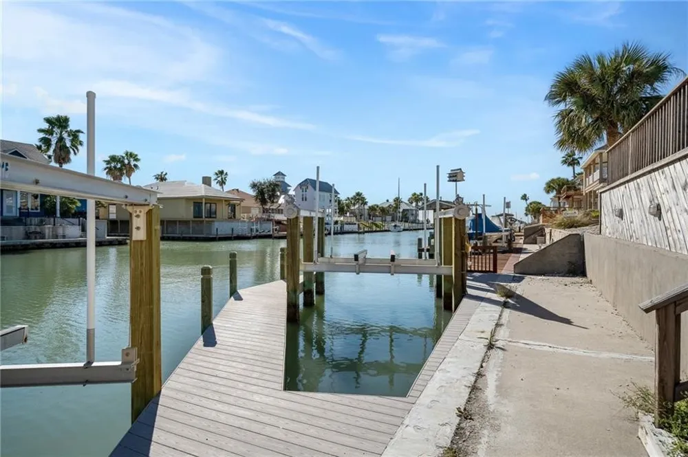 127 Sea Mist Drive Aransas Pass, TX 78336