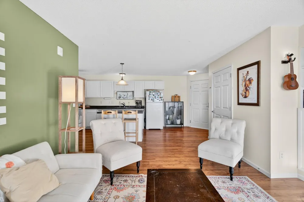 1976 29th Place NW #201 Rochester, MN 55901