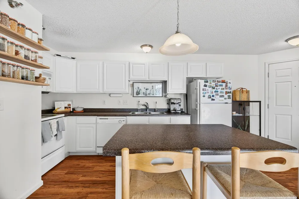 1976 29th Place NW #201 Rochester, MN 55901