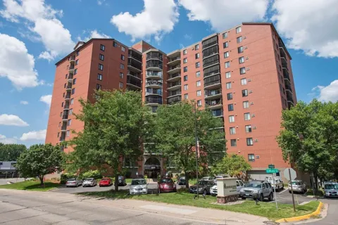 6500 Woodlake Drive #313